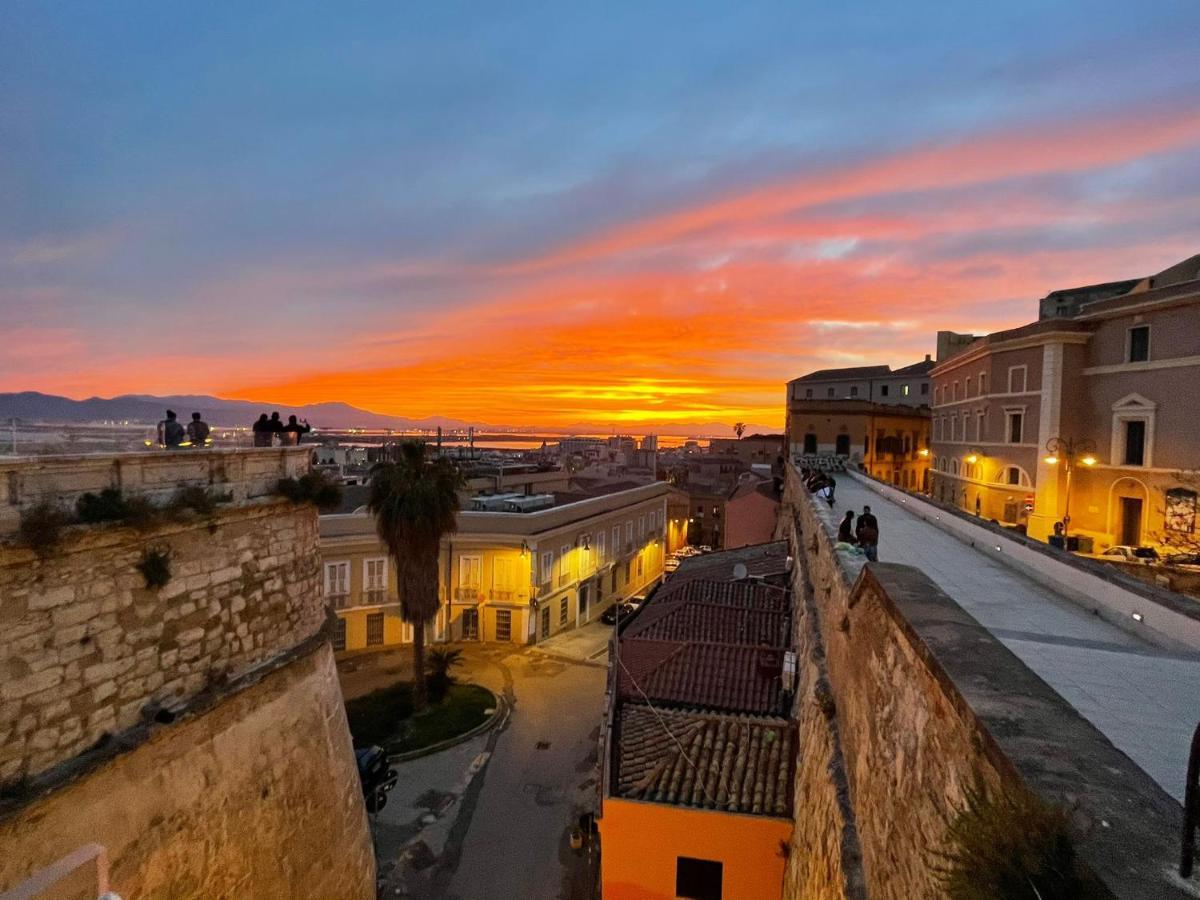 Al Duomo Di Cagliari Hotel Buitenkant foto