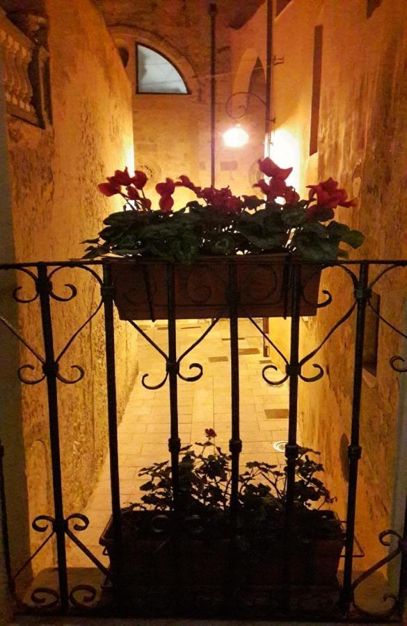 Al Duomo Di Cagliari Hotel Buitenkant foto