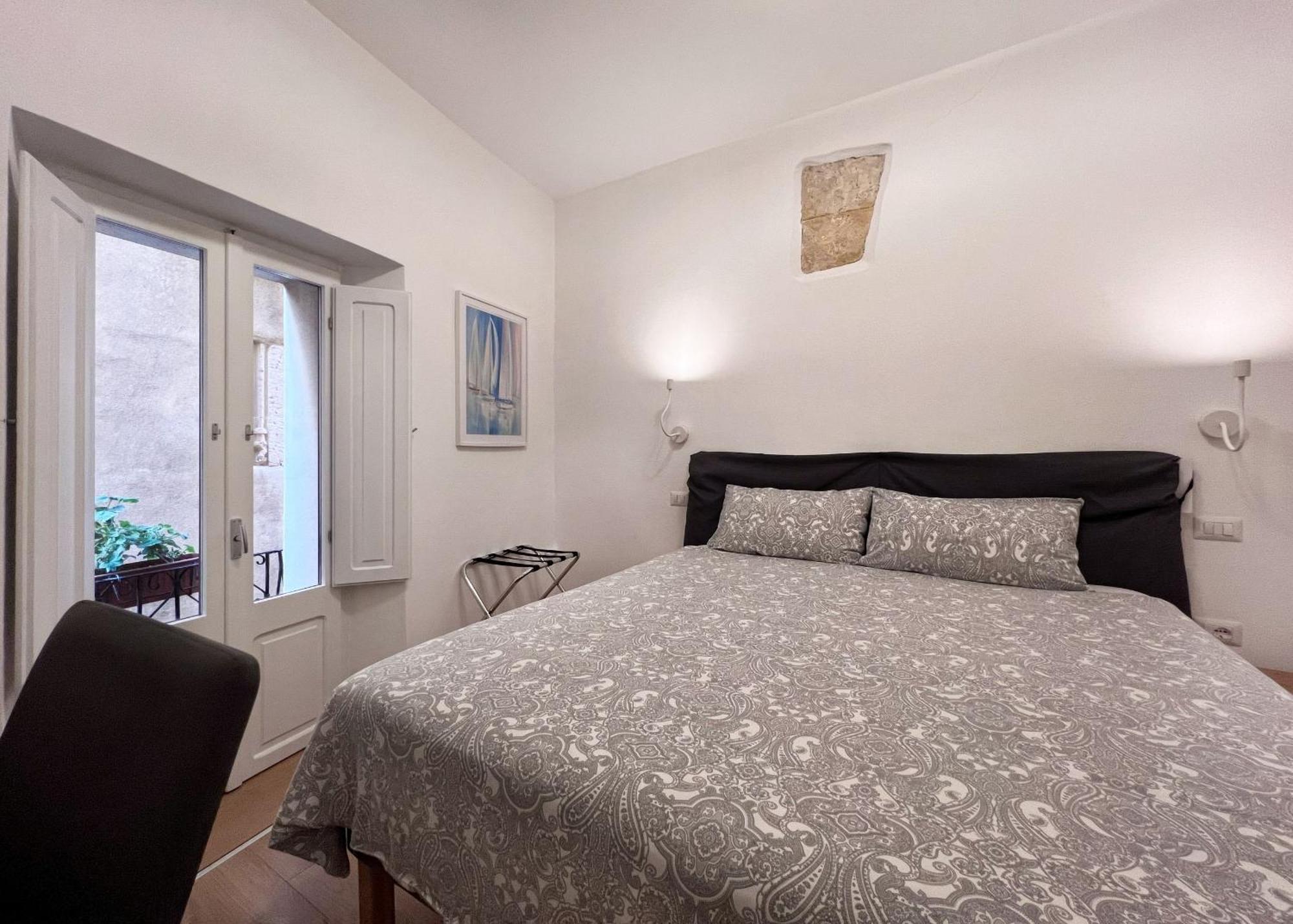 Al Duomo Di Cagliari Hotel Buitenkant foto