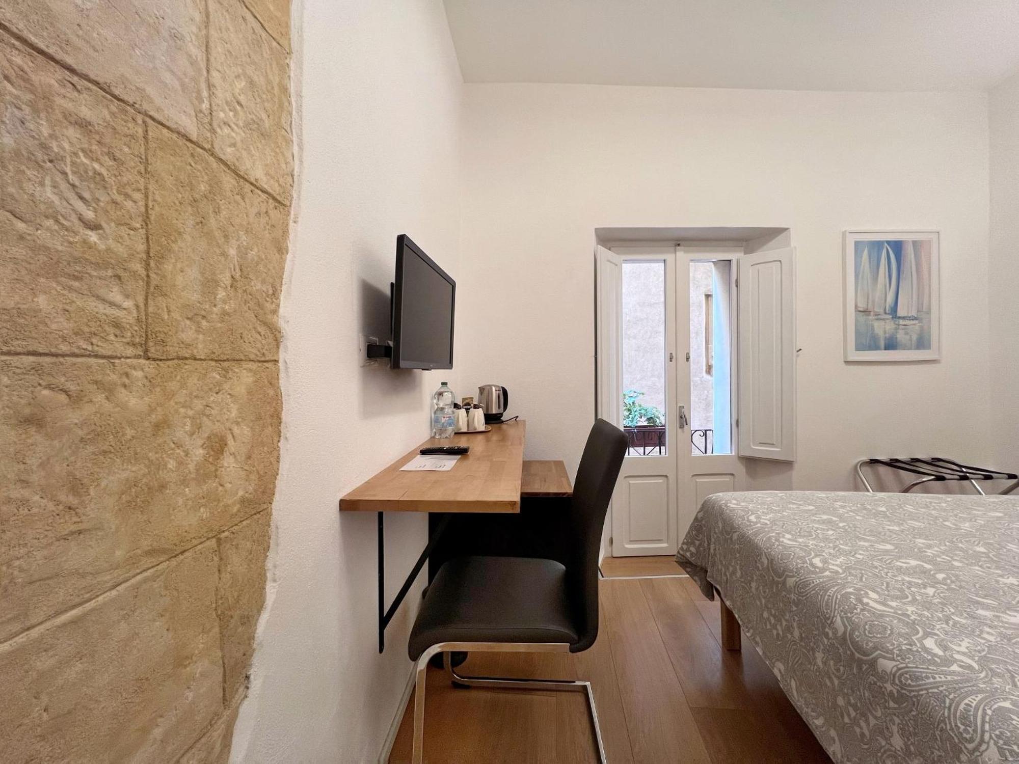 Al Duomo Di Cagliari Hotel Buitenkant foto